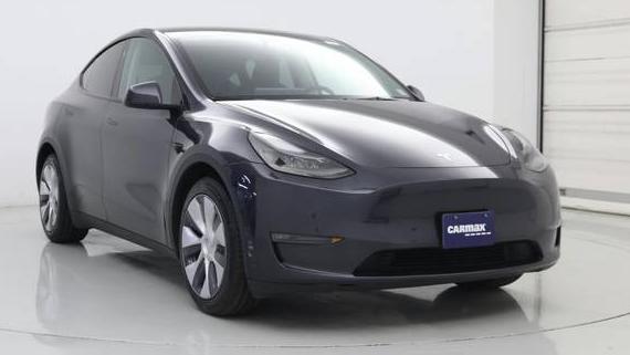 TESLA MODEL Y 2024 7SAYGDEE9RA256890 image